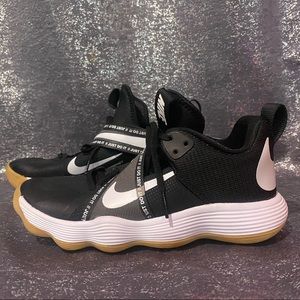 WOMEN’S NIKE REACT HYPERSET SIZE 8.5